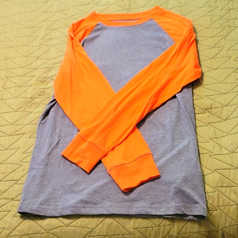 Cat & Jack Long sleeve tshirt